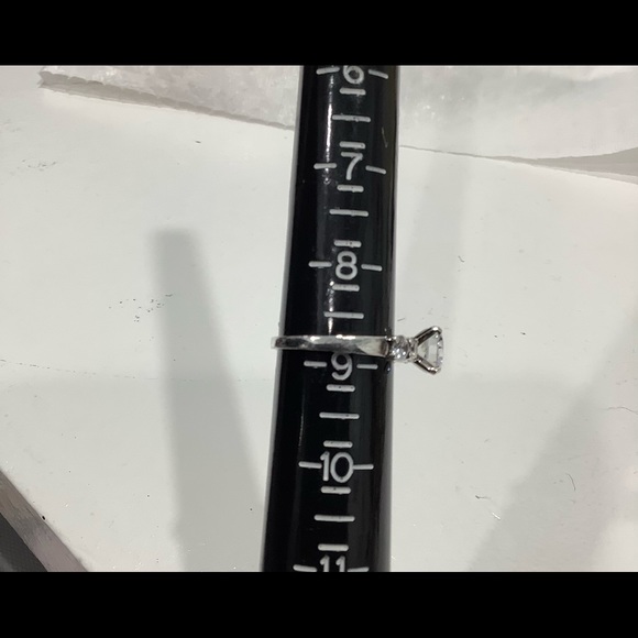 925 Sterling  CZ Ring 5 stones - Picture 11 of 17